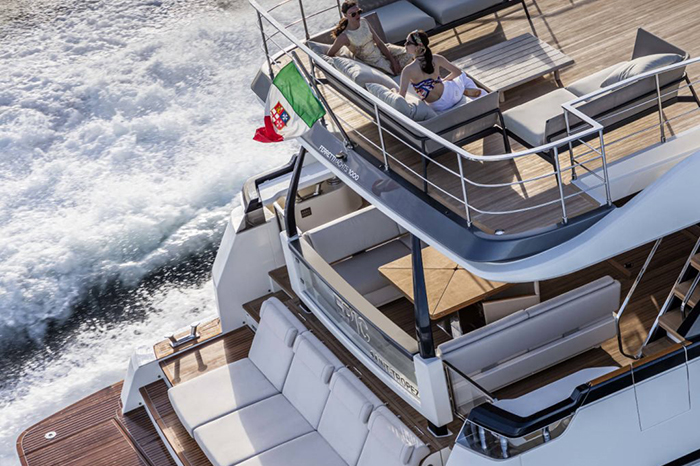 gafencu_new_luxury_motor_yacht_release_2021_ferreti_ty-1000 (3)