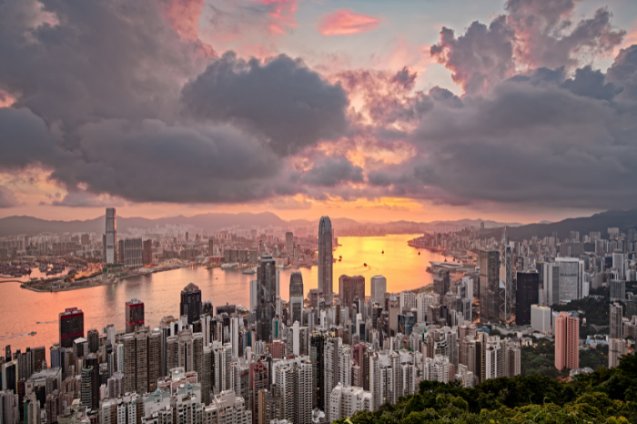 Catch the most beautiful sunrise on these Hong Kong hikes gafencu lugard road victoria peak