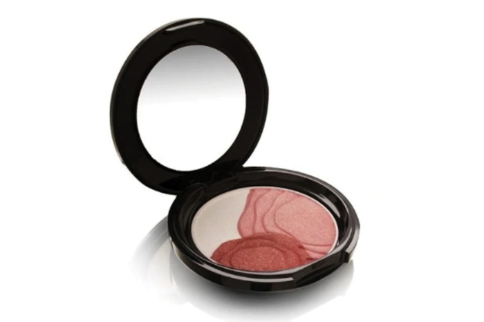 Auspicious Chinese New Year 2022 makeup collections gafencu beauty make up Shiseido’s Camellia Compact Hourglass’ Scattered Light Glitter Eyeshadow