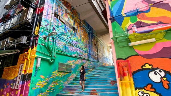 Places to visit to see vibrant street art in Hong Kong