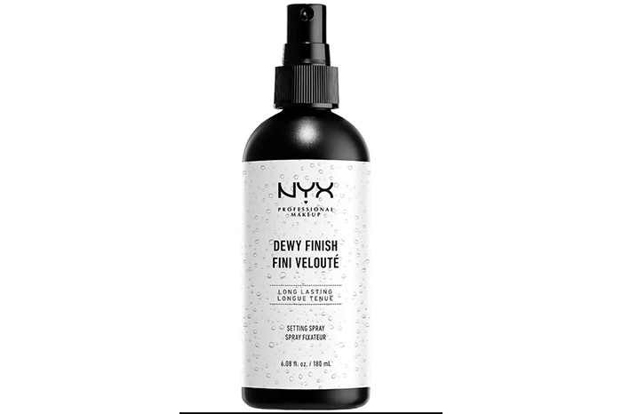 NYX Professional Makeup Setting Spray - Dewy Finish Longlasting Maxi Size - lookfantastic HK