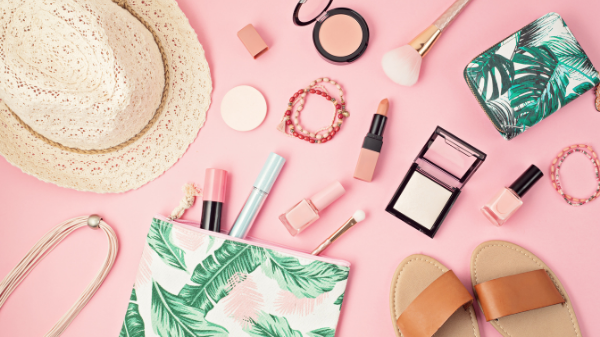 10 Steps to light, natural make-up this summer
