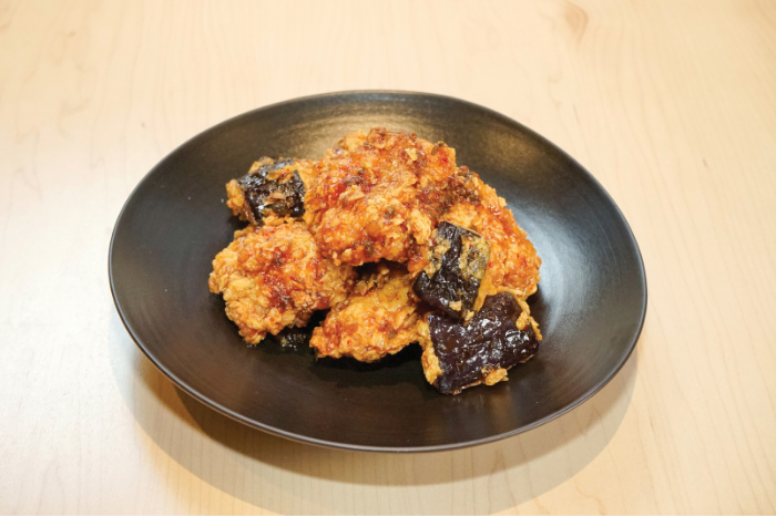 dining-taste-hansikgoo-michelin-star-korean-cuisine-kangmingoo-hongkong-entrance-KFC-korean-fried-chicken
